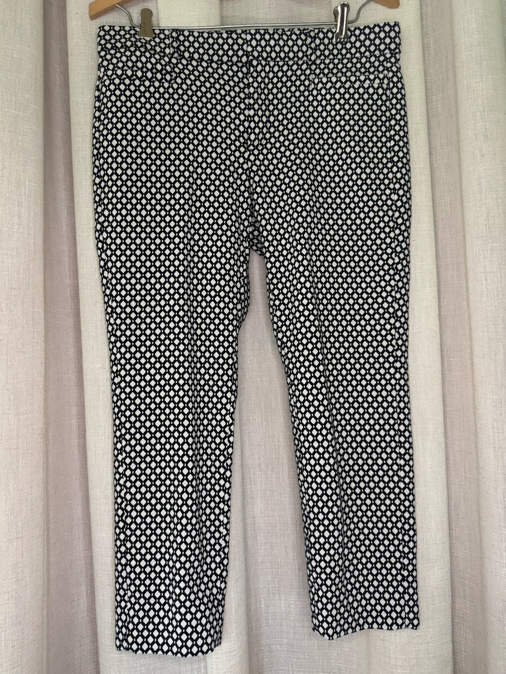 Banana Republic Sloan Crop Pant - Black & White Diamond - 4P Petite